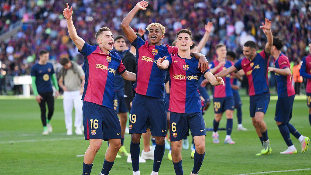 Barcelona – Từ tiki-taka huy hoàng đến công cuộc phục hưng Barcelona – Từ tiki-taka huy hoàng đến công cuộc phục hưng