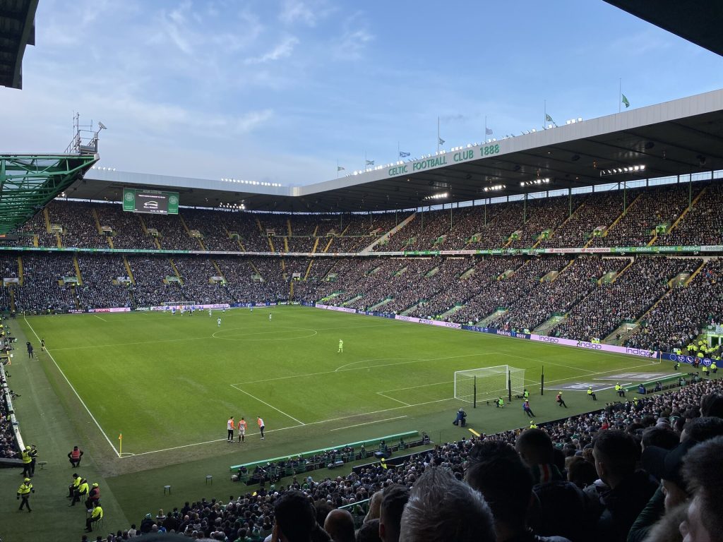 Phân tích Galatasaray vs Barcelona: Giữ nhịp ở Istanbul 4 Celtic Park trong một trận Old Firm tại Scotland