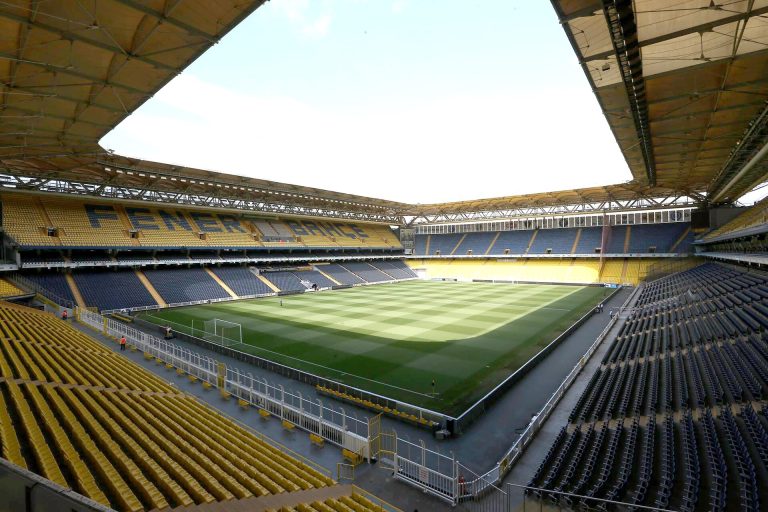 Tin bóng đá hôm nay: Kết quả vòng loại Champions League 31/07 3 Sân Şükrü Saracoğlu trong bản tin vòng loại Champions League 2026